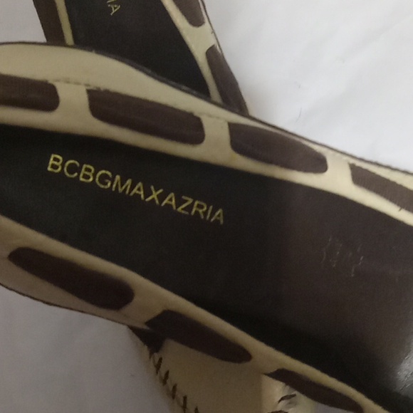 BCBG MAXAXRIA HEELS - Picture 8 of 9